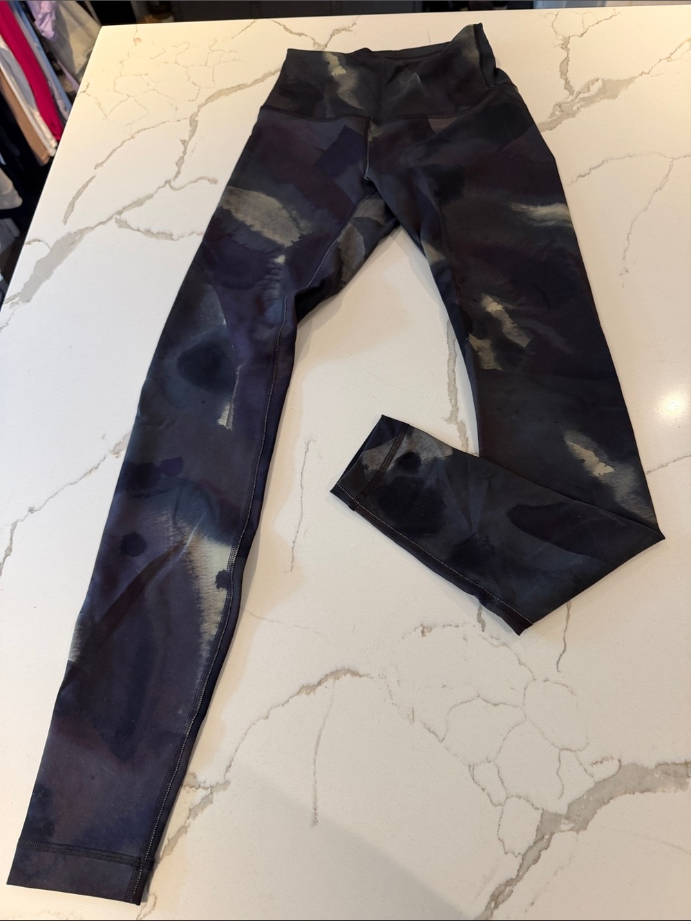 lululemon athletica Black and Gray Tie-Dye Womens Leggings